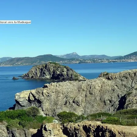 Appartement De Charme Avec Vue Mer Epoustouflante Hyères Exterior foto